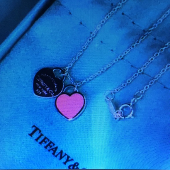 Tag Necklace Tiffany's Pink Heart Necklace TIFFANY Return To